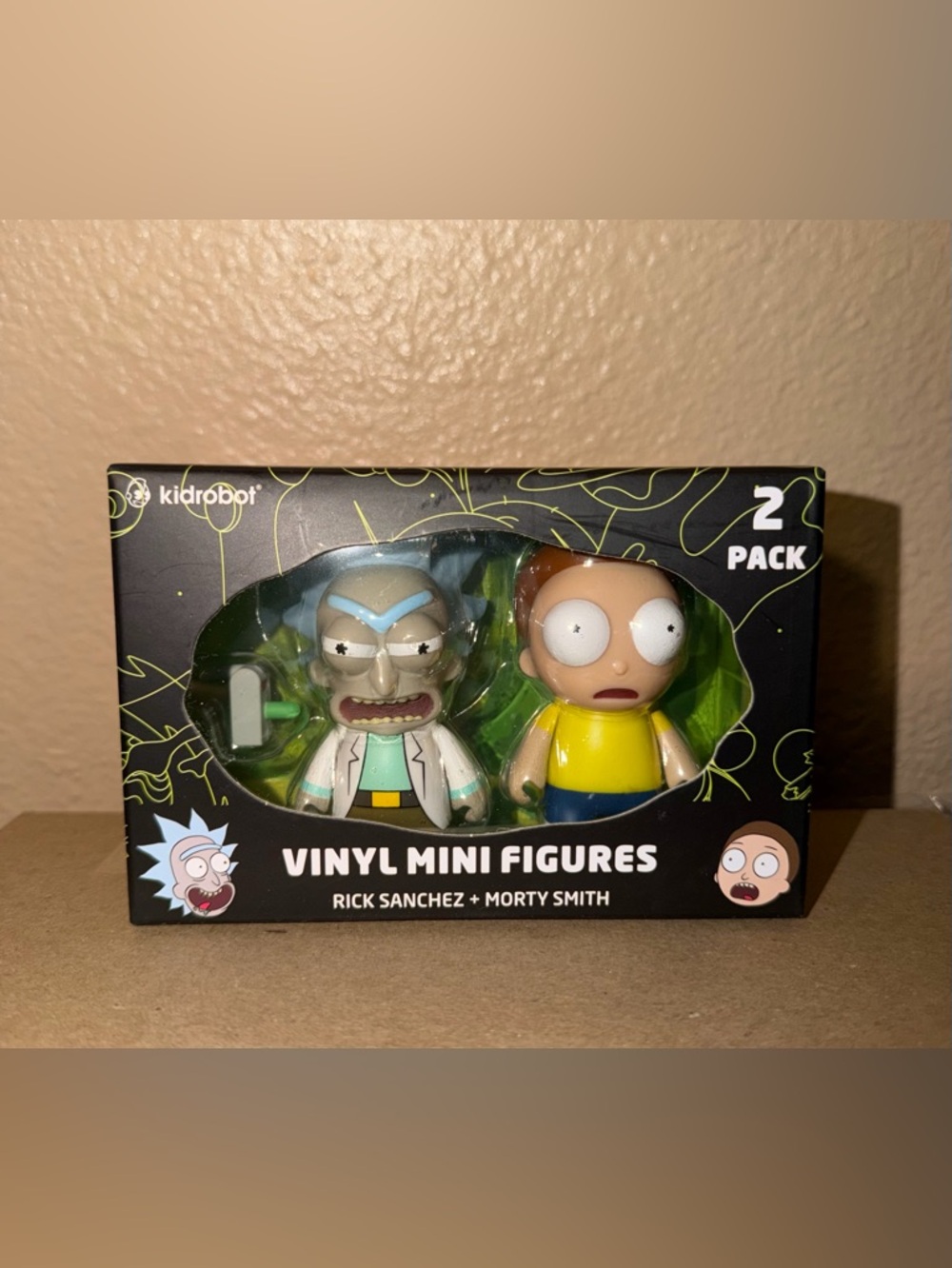 Kid Robot- Adult Swim- Rick & Morty w/ Raygun Collectible Vinyl Figures 2-Pack